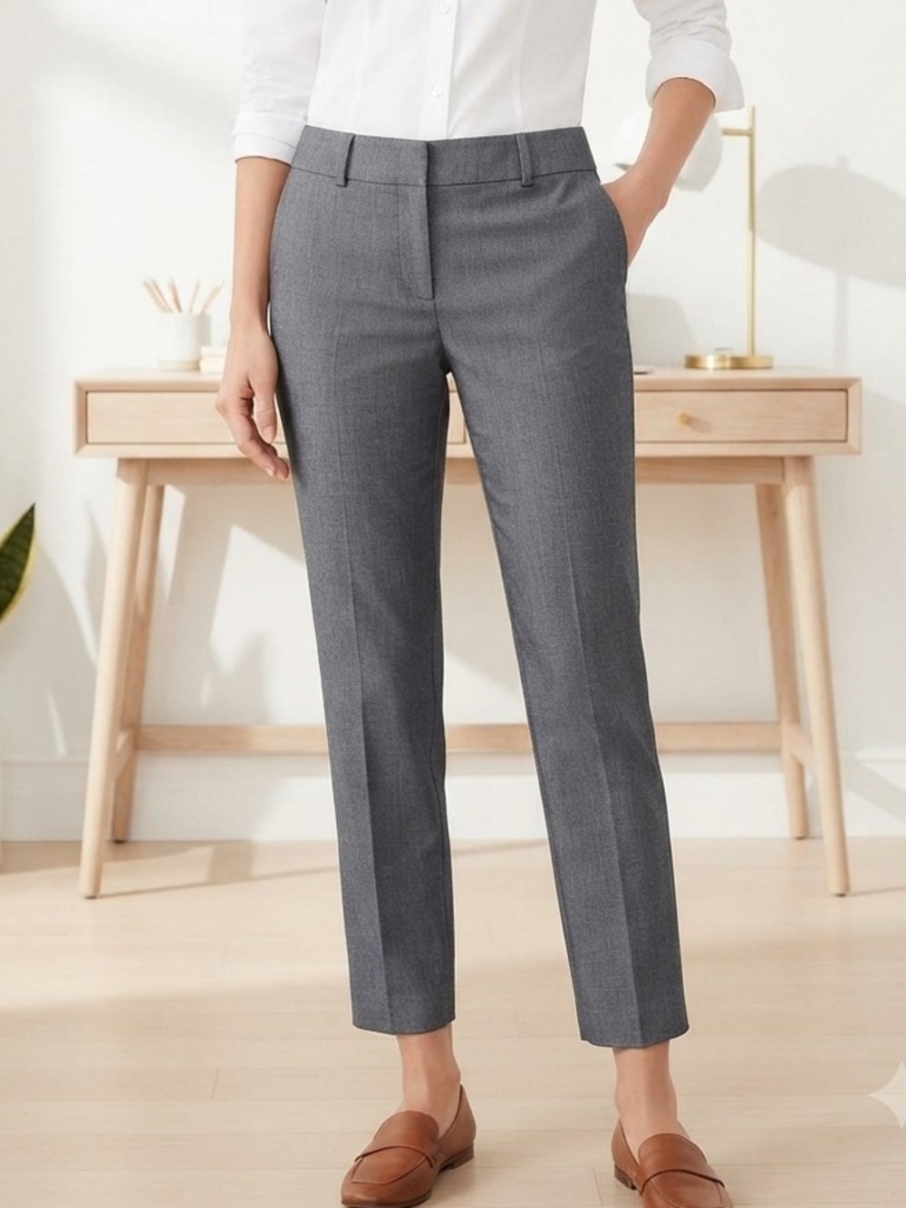 Ann Taylor Factory Gray Crop Career Pants Size 6 - EUC